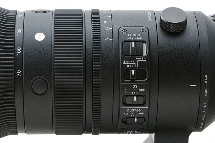 \j[Yɕ炸A葤ɓڂꂽX̃XCb`ށBVO}݂tbOVbv𖼏邾āACĂ܂