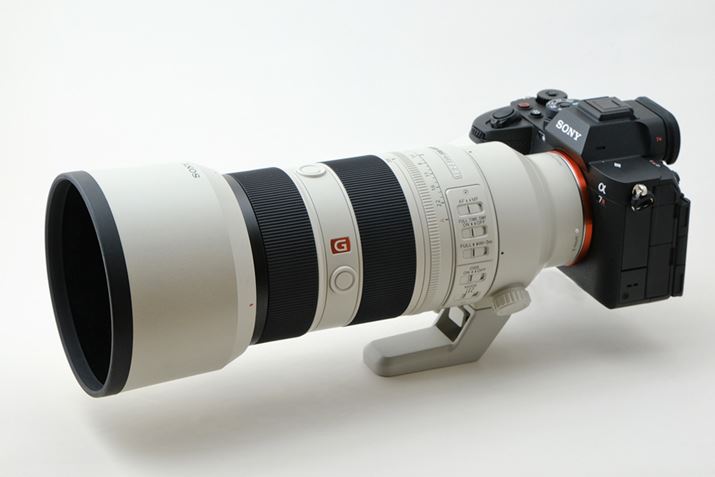 \j[uFE 70-200mm F2.8 GM OSS IIvɕt郌Yt[huALC-SH167vB{̂ƓzCgJ[ł