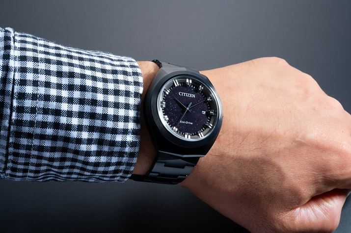 rWlXX^CɂAJWAX^CɂȂRɃ}b`łBʐ^́uBN1015-52Ev