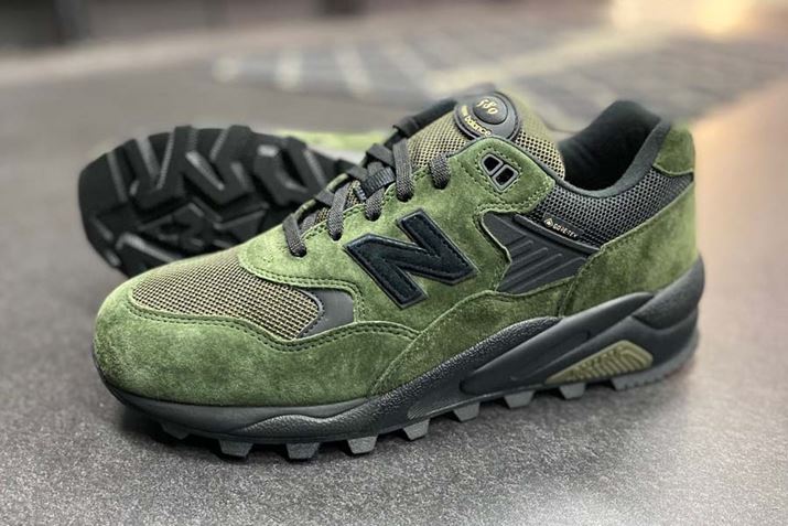 j[oXu580 GTX BLiiԁFMT580RBLjvBu~^Xj[J[Yvł̔̔i27,500~iōj