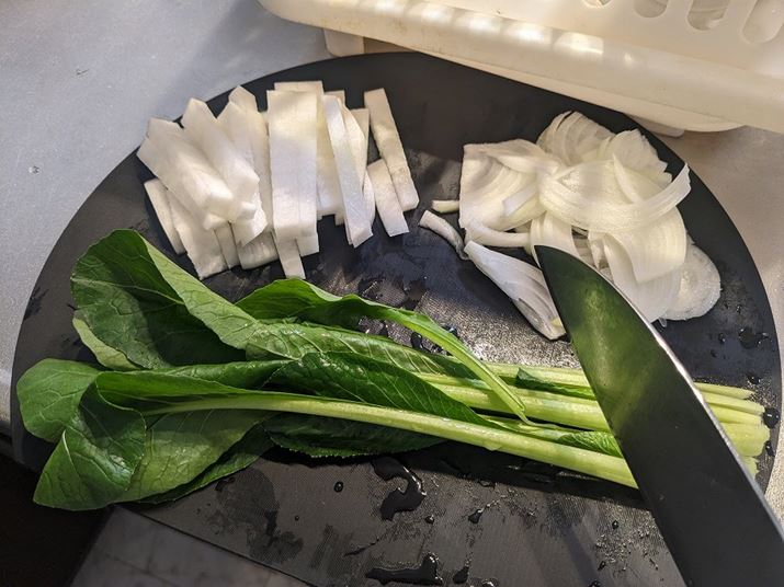 䂪Ƃł́A􂢉̎O܂ȔXy[XB4mm̔܂Ȕ́A􂢉̒iƃLb`̊Ԃɂ傤ǃn}Ă܂