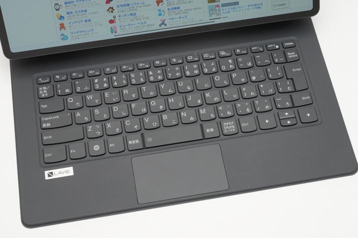 L[sb`͎19.2mmOAL[Xg[N͎1.4mmOBꕔL[͖Ă܂A΃tXs[hŃ^CsOłL[{[hł