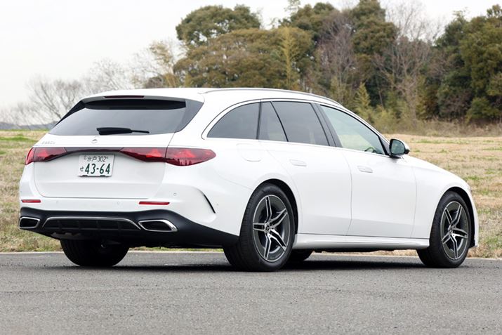 uE220d AoMhvXe[VS̃tgAAGNXeABtgOe[vȂǂ͓Ђ̓dCԁuEQvV[ỸfUCv킹ubNpl̗̍pȂǂɂĐiĂ