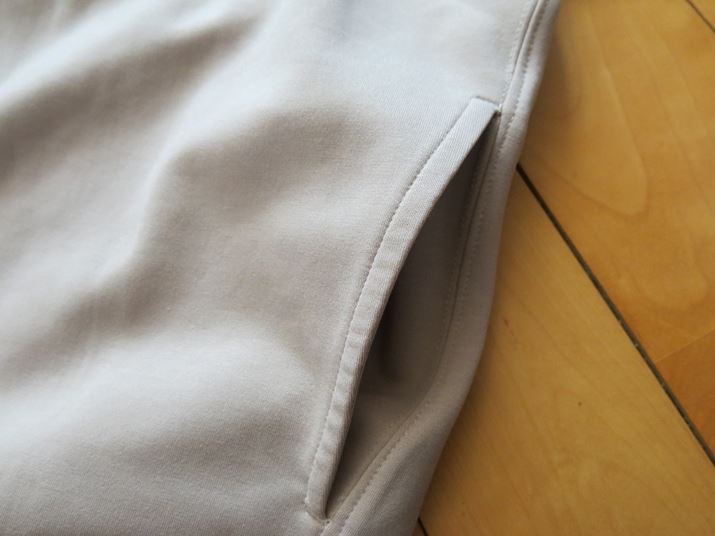 uJo[ N[lbNv͗TChɃnh|Pbgt