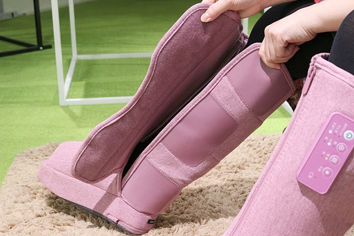 1ڂ͖ʃt@Xi[𑫂ɍ킹Ē