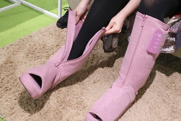 2ڂ̓tgɂt@Xi[ŊȒPɒEł܂