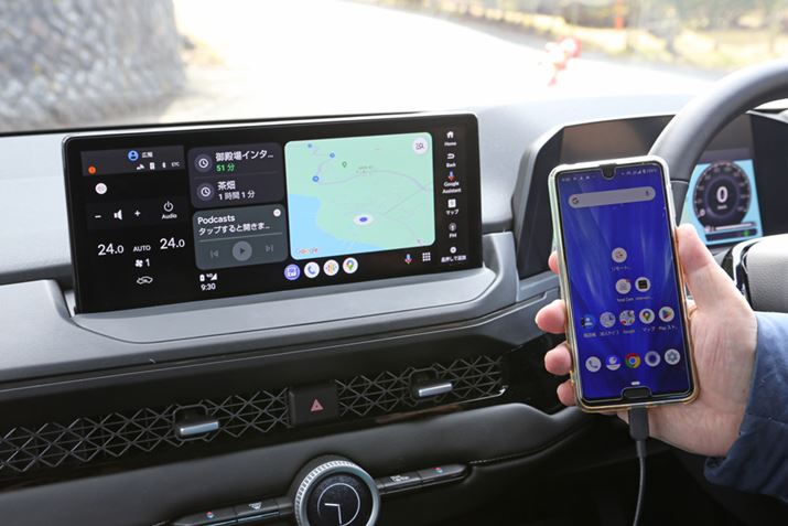 uAndroid AutovuCarPlayvɂ̓X}zKvAuGooglergCv̓X}zȂGoogle̊e@\ĝ傫ȃbg