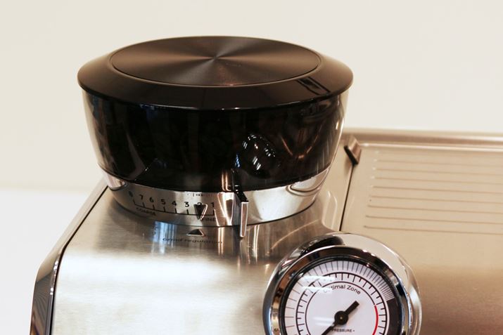 ȂAR[q[̈8iKŐݒ\Bᑬ]ŖCM}Ȃψɔ҂R[OC_[̗pĂ܂BxςƂ́AtB^[z_[ZbgOɐݒ肵Ă܂傤