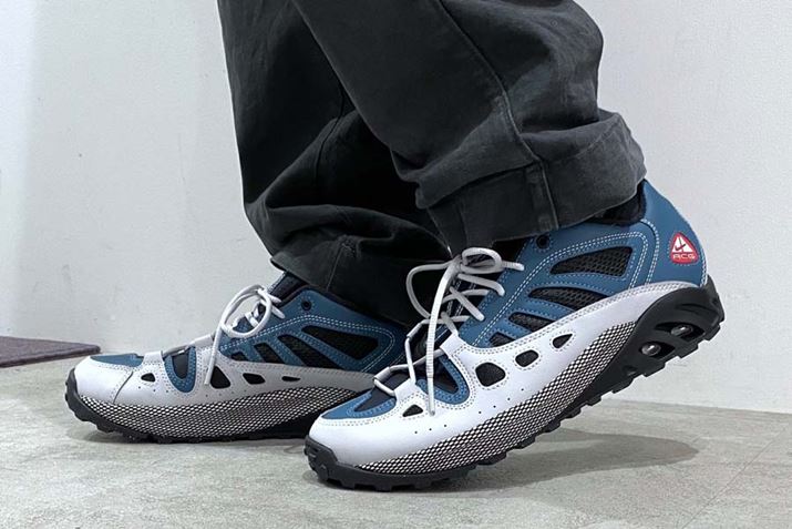 ĩJWAR[fɁAANeBuȈۂt^Ă܂