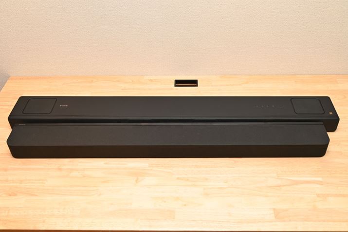 uHT-A5000viʐ^jƁuHT-A8000viʐ^OjŖ{̃TCYrƂBuHT-A8000v́uHT-A5000vS̓IɃRpNgɂȂ܂