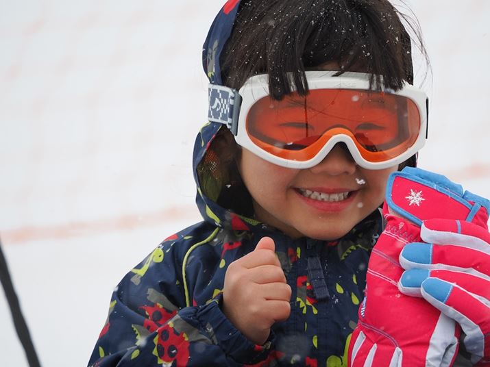 ][300mmi35mmZ600mmjŎBeB]Y̓|[g[gBeł֐B\ɂ蒍ڂ肪y߂OM-1 Mark IIAM.ZUIKO DIGITAL ED 75-300mm F4.8-6.7 IIA300mmi35mmZ600mmjAF7.1A1/1250bA ISO2500A+0.3EVAzCgoXFI[gAdオݒFVivid