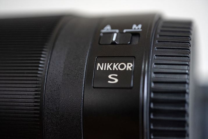 uS-LinevY͊OςɁuNIKKOR SṽSĂ܂