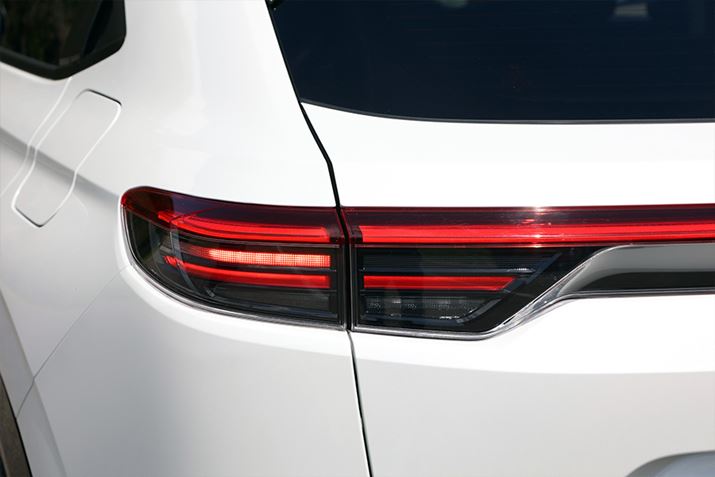 ARrl[Vv́A̃OtBbNfUCւƕύXBXbLƂo[^CṽvAʏ͂Q{AXgbvv_ɂ͂R{܂BɁA^[vobNCgo[^Cv