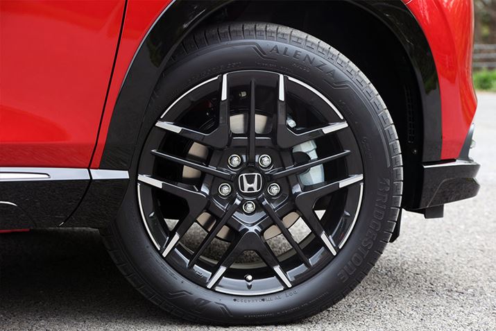 Ȃ₩ňӂ̂܂܂̑邽߁AoX̍œKڎwuModulo Xv̋Zpꂽ18C`A~zC[uMS-050vB^C̐\]ƂȂgƂڎwACeł