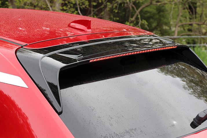 ƁA܂ŉ^]܂ȂƊlAuModulo Xv̎͂̋Zp𓊓A萫ɍ߂Ăe[Q[gX|C[oBsXn𑖂x̒ᑬłʂł邻ł