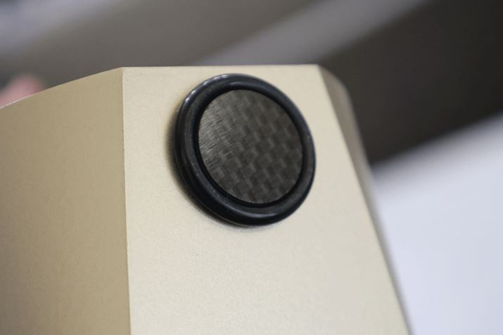 ʂɂ̓IWĩCV[^[irj3_tĂBNvgulItF[hEJ[{}gNXOwށvƌĂԐkʂ̂fނgA{Iɂ̓m[PAŃfXNgbvɒułz͂ꂵ