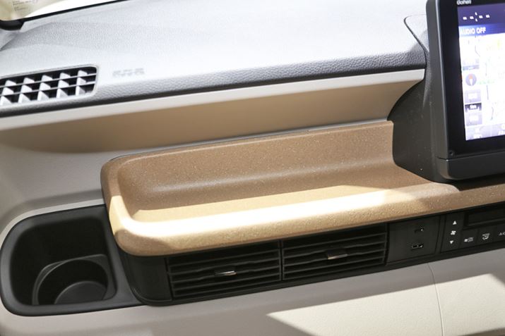 uN-BOXv̏ȑOCplɂ́Aʂ̂RN̂悤Ȏ̃Cplg[Ă