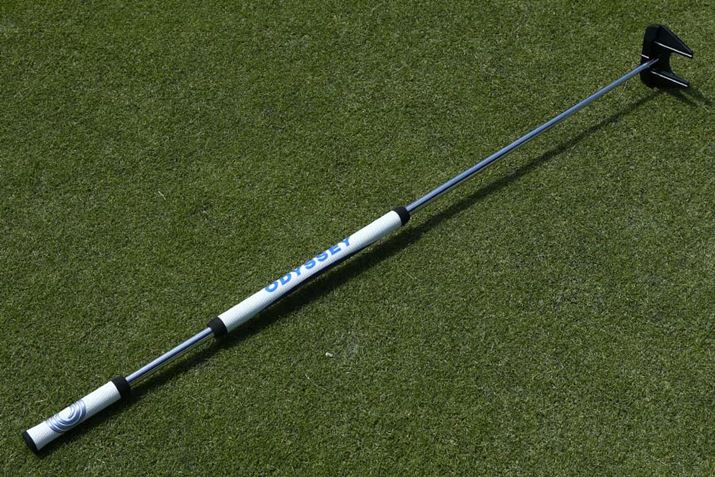 ̓hCo[Ƃقړ45C`BObv͍蕔ƉE蕔ŃZp[gĂ܂