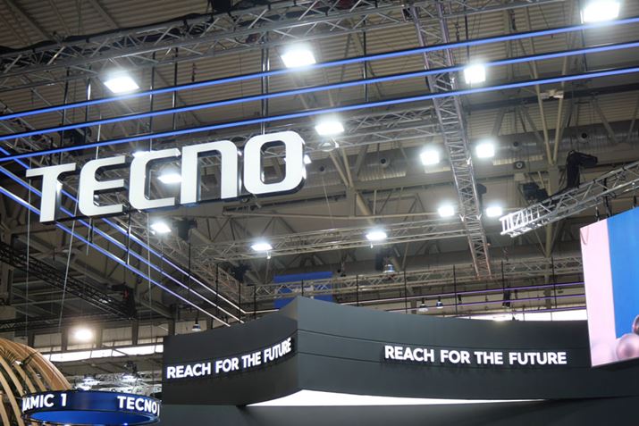 V[J[̂ЂƂłgVÍAuTecnovȂǂ̃uhŃAtĴɃX}[gtHƂWJB2023Nɂ͐EX}[gtHoב䐔VFÃgbv5ɐHސĂ