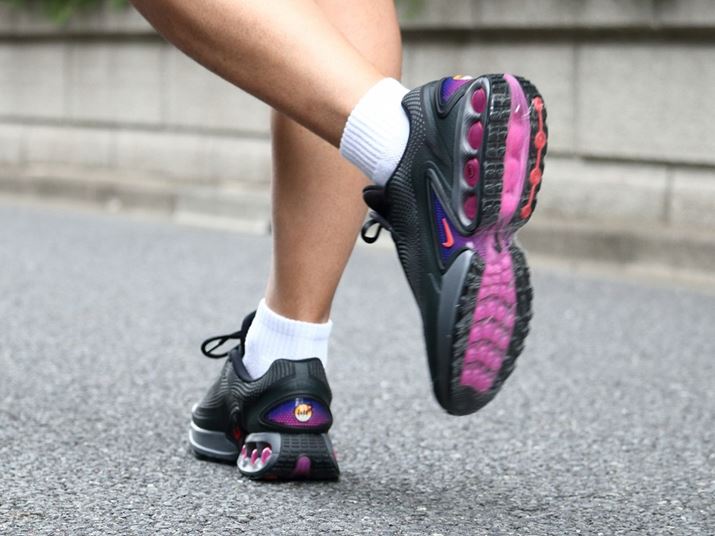 ۂɒpĕĂ݂A}BȐ̂Abp[ƁA͂̋NbVjÔ߁ARȃAXt@g͉̏̂KBmɁARƑOɏoĂ悤ȊoACtX^CJeS[ł͂邪AjOɒp̂Ă݂