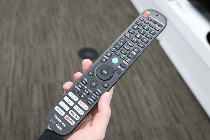 ܂łƑ傫ςȂRȂǂɂApi\jbN炵͌pĂBVi6V[YׂĂŁARɂ鉹ɂΉBuZ95AvuZ90AvV[Ŷݖ{̂ɂ}CN𓋍ڂĂA{̂ł삪\