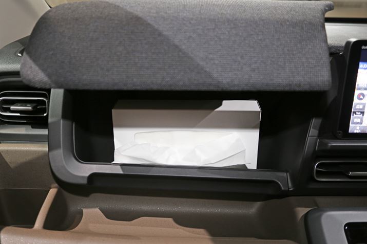 ȑOɂ́AeBbV{bNX܂t^tAbp[{bNXĂ