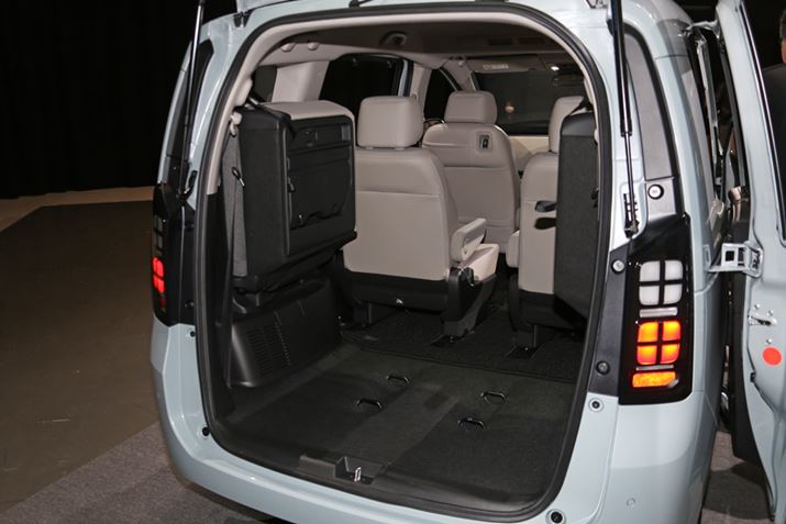 3V[gdl̉׎́A3ڃV[gEɒˏグ邱ƂŊg傷