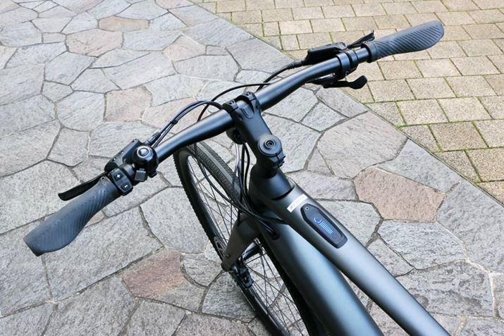 tbgȃnho[AXeAObvȂǃRbNsbg͎Аp[cŌł߂Ă