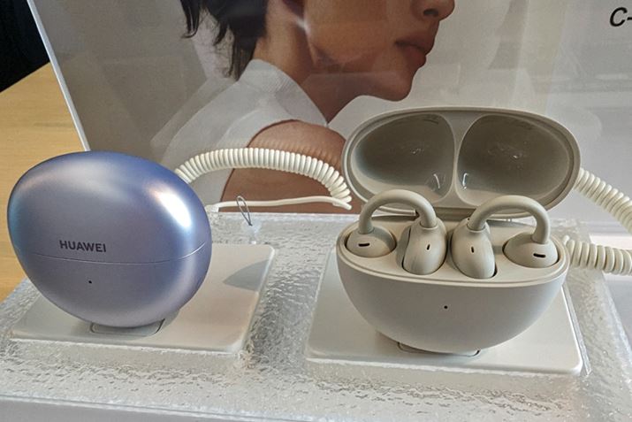 CÔ悤Ȍ`ŘbW߂I[v^C[JtuHUAWEI FreeClipvAVF̃x[Wiʐ^EjoBsz艿i27,800~iōjŔ