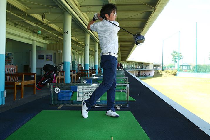 yȂdʂƃ~XɋwbhŁAU񂵂ĂyɐUĂ肵łĂ̐[܂