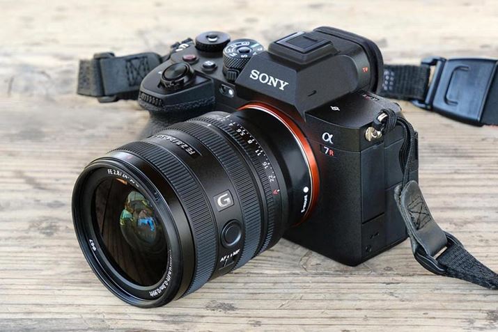 uFE 24-50mm F2.8 Gv́AuGYṽtTCYΉEWY[ƂĂ3{ڂ̃CAbvł