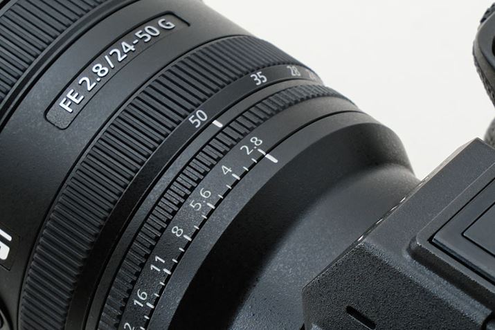 ŐV́uGYv炵uFE 24-50mm F2.8 Gvɂ͍i胊OĂ܂