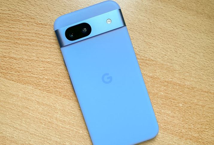 GoogléuPixelvV[Y̒ቿifV@uPixel 8avBʃfƓ`bvZbg𓋍ڂAAIp@\̏[͂A~ei1~߂lオ肵Ă܂