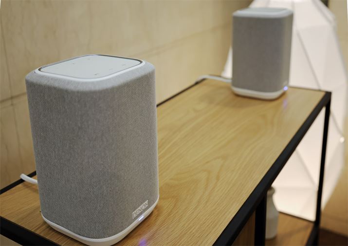 BluetoothAirPlay 2ł̉yĐ̂قASpotifyAmazon Music̍ĐɂΉuDenon Home 150 NV STvB{̐F͔̂݁B2{ZbgŔ̔