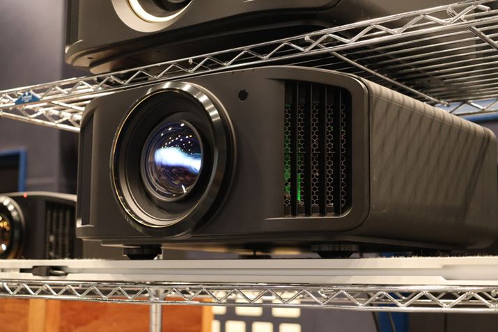 uꏊɒuāAɉfccƂEςƂ͖̉掿^vWFN^[uDLA-V900Rv