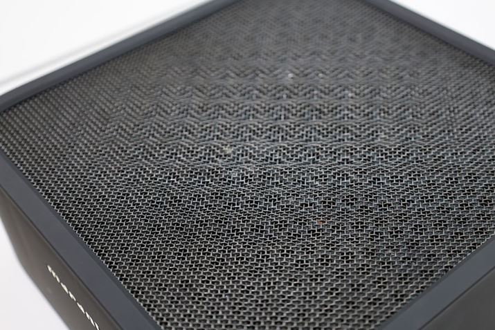 t@X\ŐÉdƂuMODEL M1v̓BVʂ̓bVɂȂĂāAIȕM}B̃bV͂͂񎥐̂̃XeX