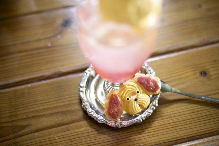 EOS R8ANOKTON 40mm F1.2 AsphericalAF2A1/60bAISO1250A+0.3EVAsN`[X^CFX^_[hAzCgoXFI[gARAW