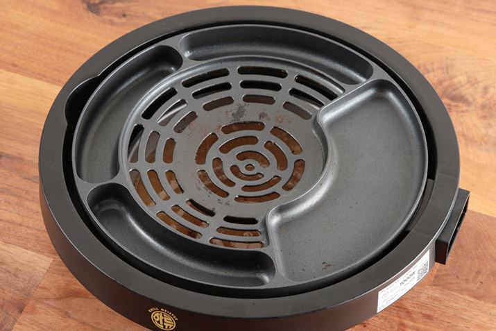 v[g߂Ă炨X^[gBx߃_C̕tRg[[𔲂ALb`y[p[Ōy@܂Bu`[YGAvƁuv[gGAv͐@ő̂ꂢɂȂ܂AuēGAvɂ͏łtcĂ܂