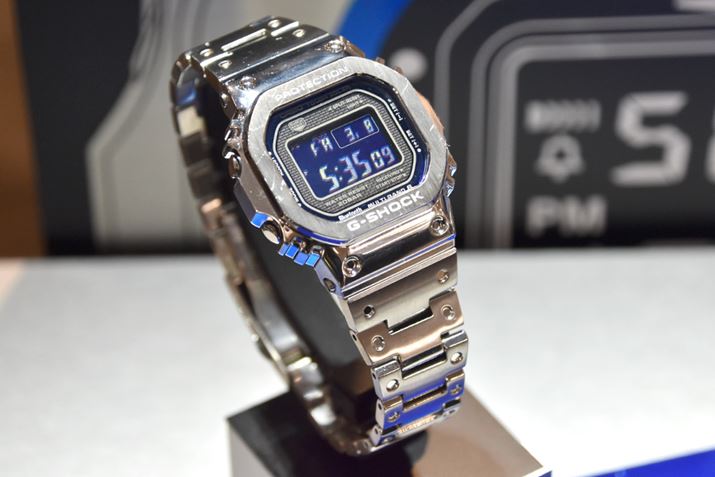 ̎ʐ^uGM-B2100AD-2AJFvi88,000~jŁA̎ʐ^uGMW-B5000D-2JFvi84,700~j