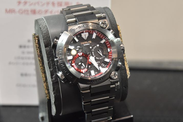 G-SHOCK̍ŏ㋉CuMR-GvV[YA{i_Co[YEHb`uFROGMANvɃ`^O̗pAOOȎdグ{fuMRG-BF1000B-1AJRvoB693,000~