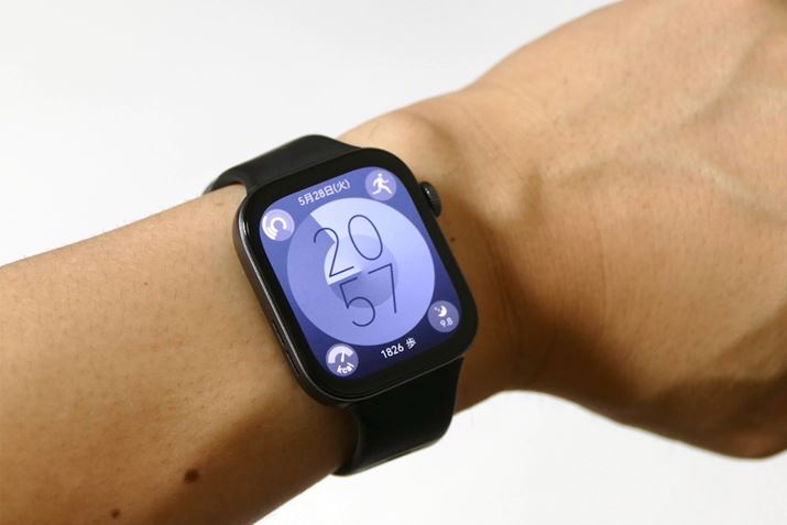 uHUAWEI WATCH FIT 3v́A1.82C`̗L@ELfBXvC𓋍