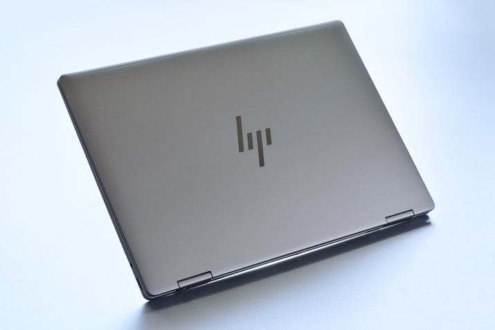 HP炵AVviʂȃfUCɎdオĂ܂