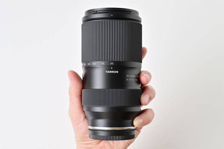 NXŌyʁid665gj̏^Eyʃ{fBBtB^[áA^~[XpY̑Ƌʂ67mmł