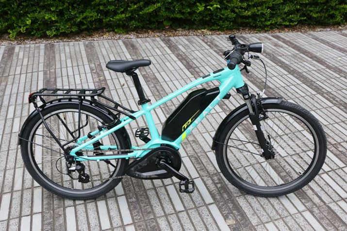 uXEALT SJFviBE-RSJF1Sj̃t[TCY350mmŁA^CTCY24×1.9C`BKpg135`150cmȂ̂ŁAlłȐl͖{iIԂƂilĂȂjBdʂ22kgB[J[]i172,000iōj