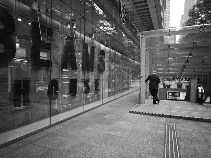 Xiaomi 14 UltraACJA35mmZ23mmAF2A1/100bAISO64AWBFI[gAtB^[FLeica BW NAT