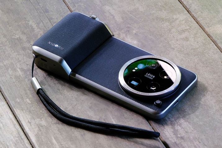 AutHgOtB[LbgṽObvJo[𑕒ĎBes܂B{iIȃĴ悤ɁAƃz[hȂVb^[{^ĎB邱Ƃł܂BXgbvt̂Obhł