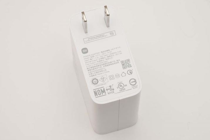 uPro+vɂ̂120 WΉ[dUSB Type-CP[uĂ܂