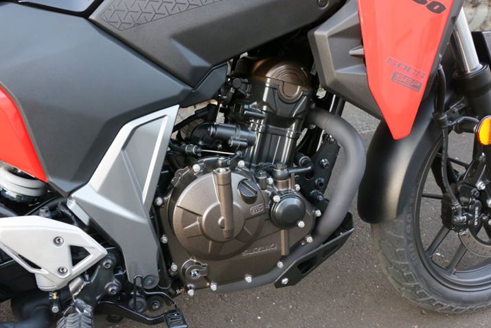 rIV݌v̖GẂȂɃICpɗpBSOHC4ouŁAV[gXg[N^Cv̐݌vBōo͂̔]9,300rpmƍAőgN22Nm7,300rpmŔ