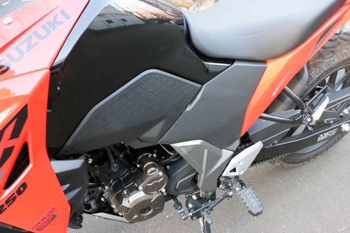 Ђ^N瑫̓镔܂ŃJo[݂Ă̂ŁAr̓ŜŃz[h₷