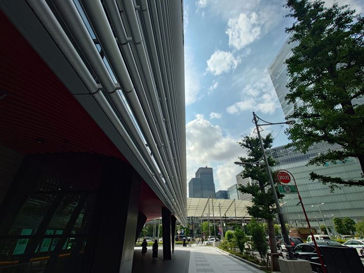 Í̑傫ȍ\}B֒ȂXperia炵dオ肾BɈÕ͂ԂCmCY͏Ȃ